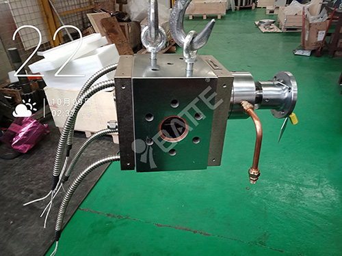 polymer melt pump extruder