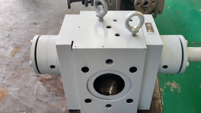 melt gear pump